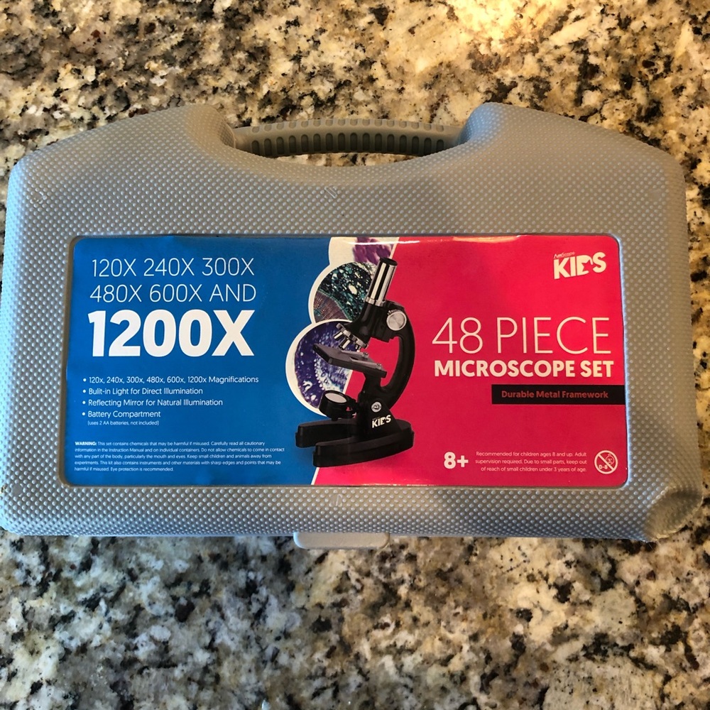 Amscope kids microscope. Does not include the microscope book.
